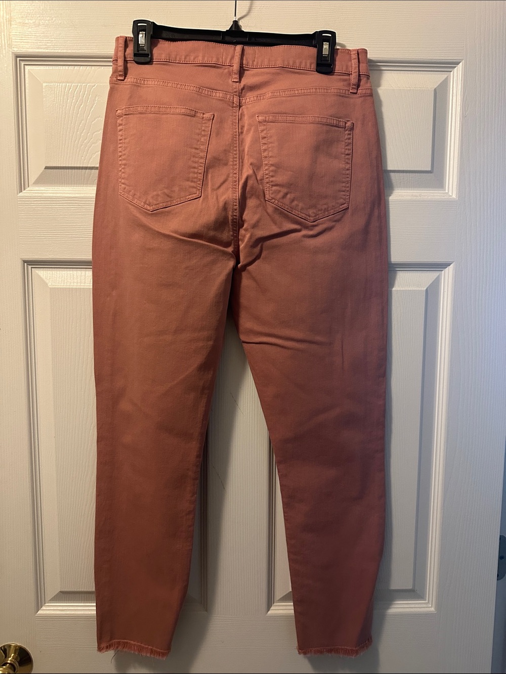Women's LOFT High-Rise Raw Hem Ankle Jeans in Dusty Rose - Size 10
